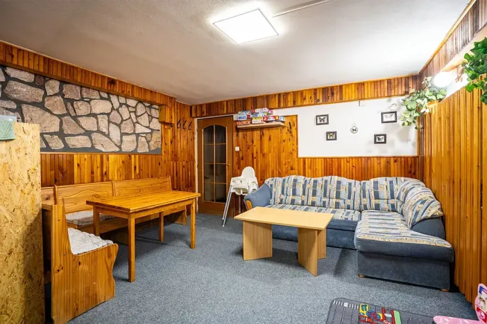 Prodej rodinného domu, Strážné, 450 m2