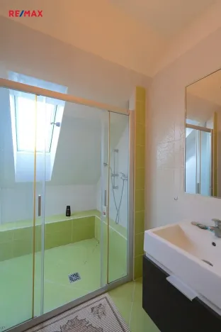 Prodej kanceláře, Lomnice, 298 m2