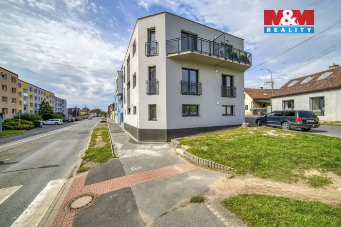 Pronájem bytu 1+kk, Nýřany, Benešova třída, 34 m2