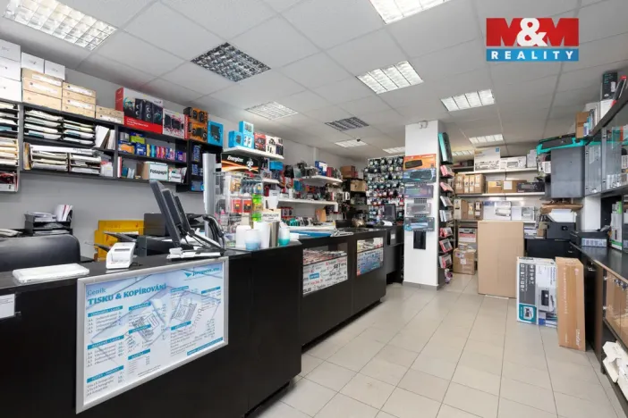 Prodej obchodního prostoru, Bruntál, nám. Míru, 720 m2