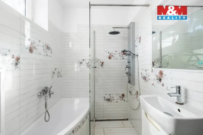 Prodej bytu 2+1, Kralupy nad Vltavou - Lobeček, 52 m2