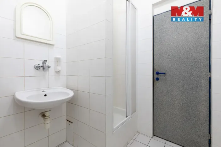 Prodej kanceláře, Bruntál, nám. Míru, 720 m2