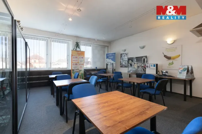 Prodej kanceláře, Bruntál, nám. Míru, 720 m2