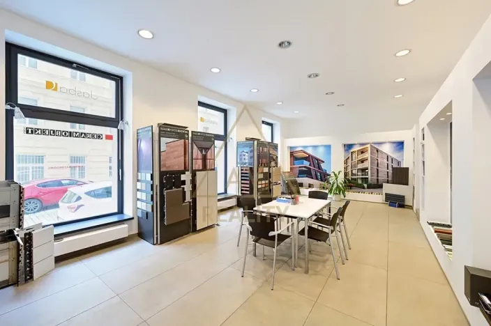 Pronájem obchodního prostoru, Praha - Vršovice, Černomořská, 364 m2