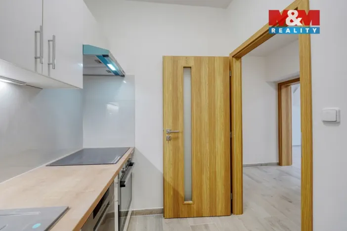 Pronájem bytu 2+kk, Plzeň - Jižní Předměstí, Husova, 44 m2