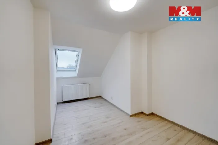 Pronájem bytu 2+kk, Plzeň - Jižní Předměstí, Husova, 44 m2