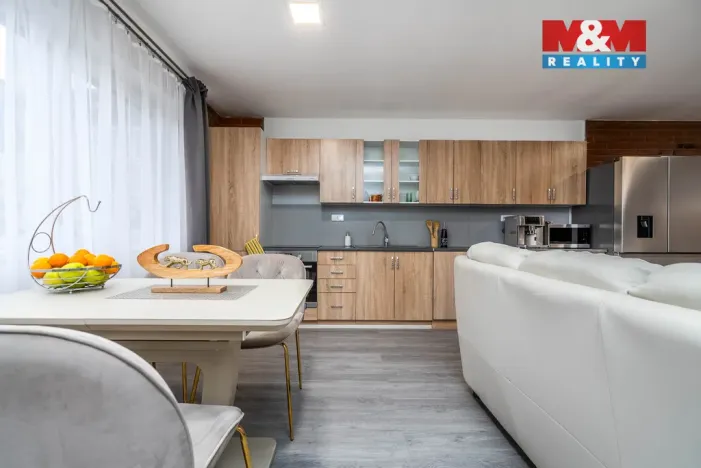 Prodej rodinného domu, Horní Třešňovec, 847 m2