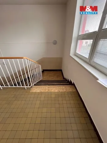 Pronájem kanceláře, Bruntál, Rýmařovská, 600 m2