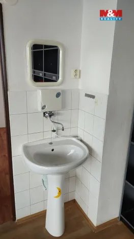 Pronájem kanceláře, Bruntál, Rýmařovská, 600 m2