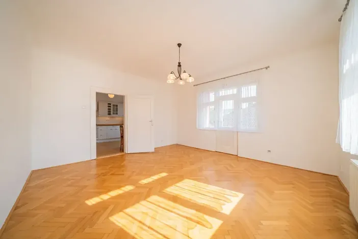 Pronájem bytu 5+1, Praha - Modřany, Nečova, 200 m2