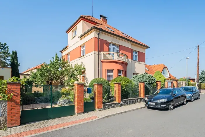 Pronájem bytu 5+1, Praha - Modřany, Nečova, 200 m2