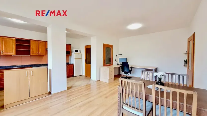 Pronájem bytu 2+kk, Praha - Vysočany, U Kloubových domů, 69 m2