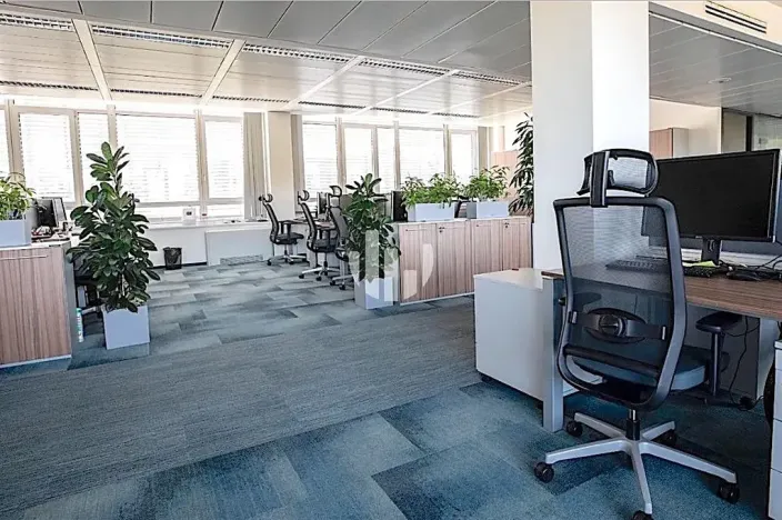 Pronájem kanceláře, Praha - Dejvice, Evropská, 236 m2