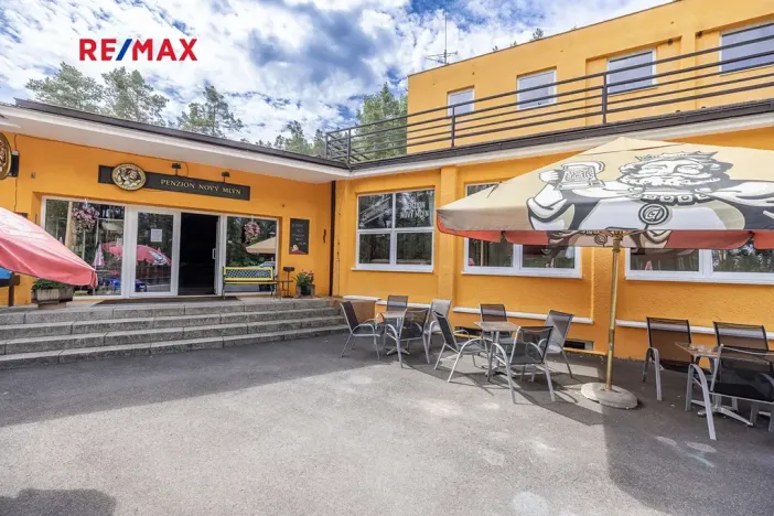 Prodej rodinného domu, Doksy, Pod Borným, 1700 m2