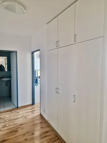 Pronájem bytu 3+1, Praha, 75 m2