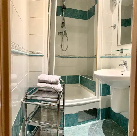 Pronájem bytu 1+1, Praha - Kobylisy, Košťálkova, 35 m2