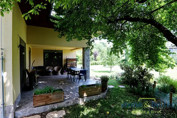 Prodej rodinného domu, Měšice, V lukách, 267 m2