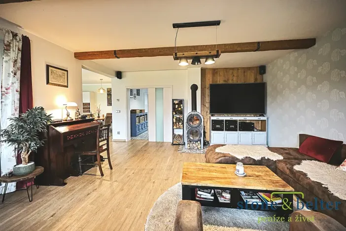 Prodej rodinného domu, Měšice, V lukách, 267 m2