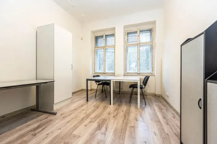 Pronájem obchodního prostoru, Praha - Žižkov, Husitská, 135 m2