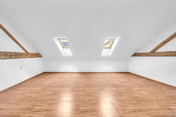 Prodej rodinného domu, Štíty, nám. Míru, 170 m2