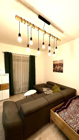 Pronájem bytu 1+kk, Praha - Libeň, Konšelská, 34 m2