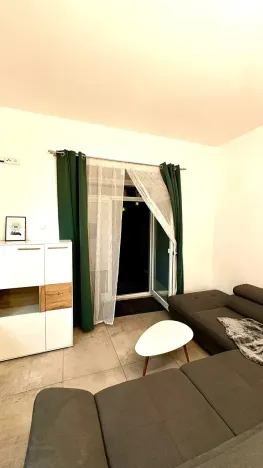 Pronájem bytu 1+kk, Praha - Libeň, Konšelská, 34 m2