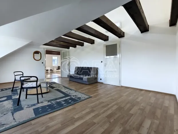 Pronájem kanceláře, Praha - Vršovice, Na louži, 101 m2