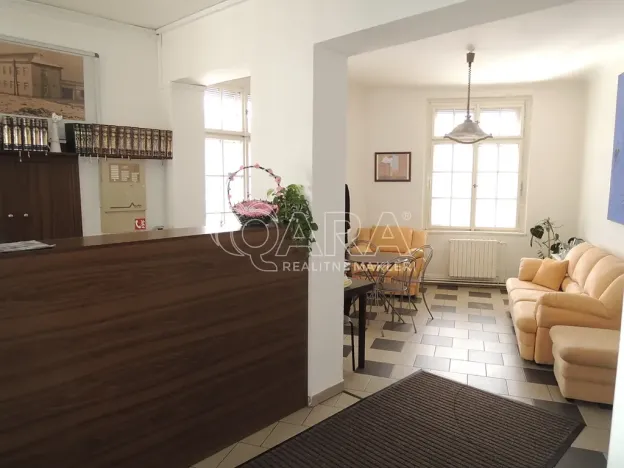 Pronájem kanceláře, Praha - Vršovice, Na louži, 51 m2