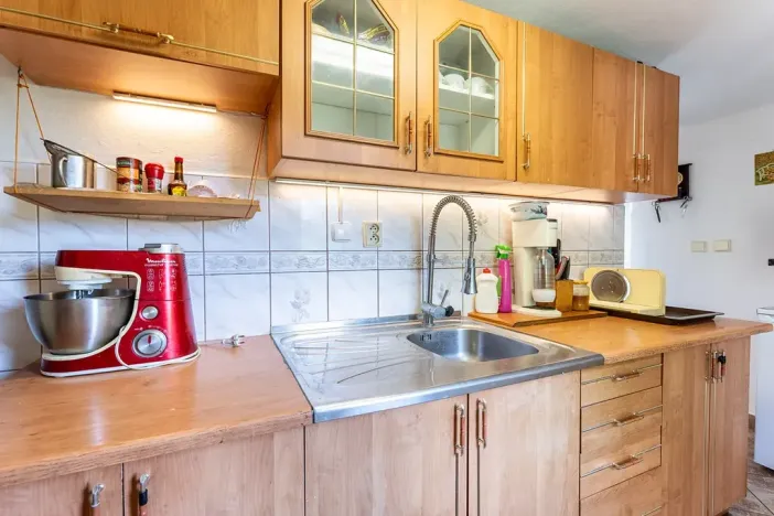 Prodej chaty, Hradčany, 61 m2