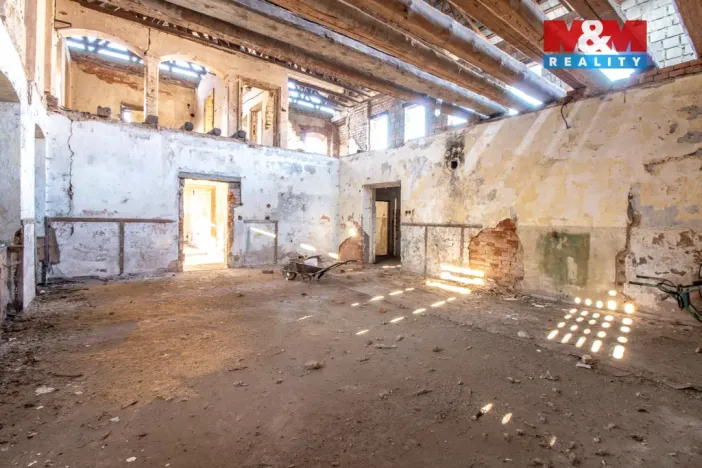 Prodej obchodního prostoru, Verneřice, 288 m2