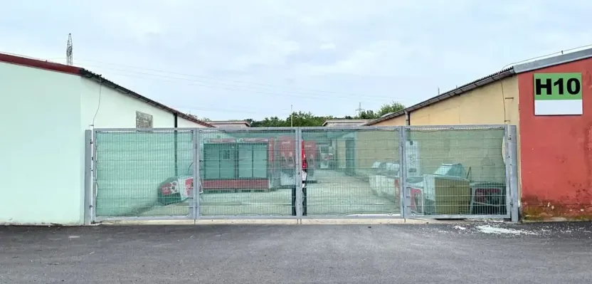 Pronájem pozemku, Praha - Horní Počernice, 382 m2