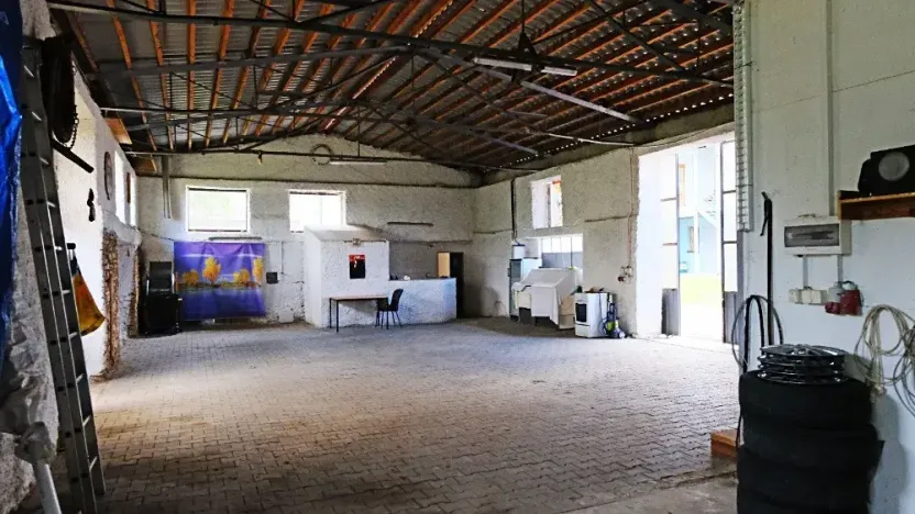 Prodej ubytování, Dešov, 2827 m2