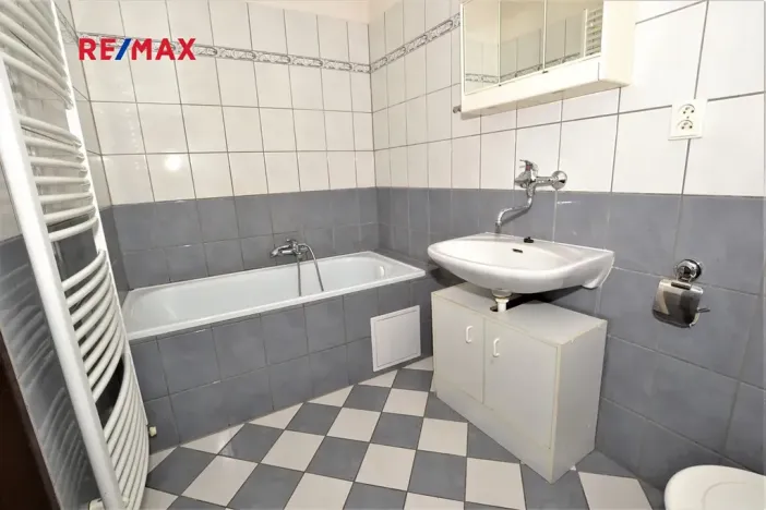 Pronájem bytu 1+1, Plzeň, Husova, 31 m2