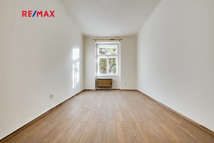 Pronájem bytu 2+kk, Praha - Vršovice, 28. pluku, 42 m2