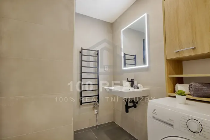 Pronájem bytu 3+kk, Hradec Králové, Průmyslová, 62 m2