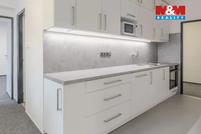 Pronájem bytu 3+1, Zlín - Mladcová, Mokrá II, 82 m2