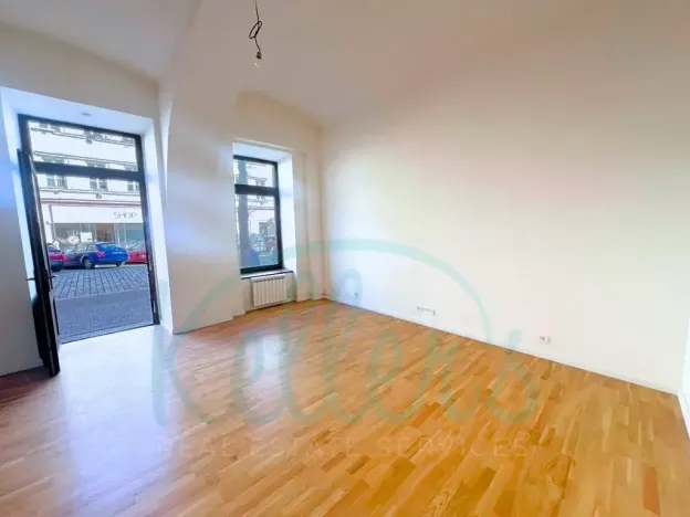 Pronájem obchodního prostoru, Praha - Karlín, Vítkova, 40 m2