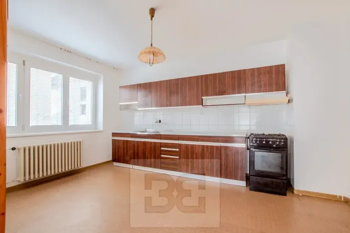 Prodej rodinného domu, Hrobce, Hlavní, 238 m2