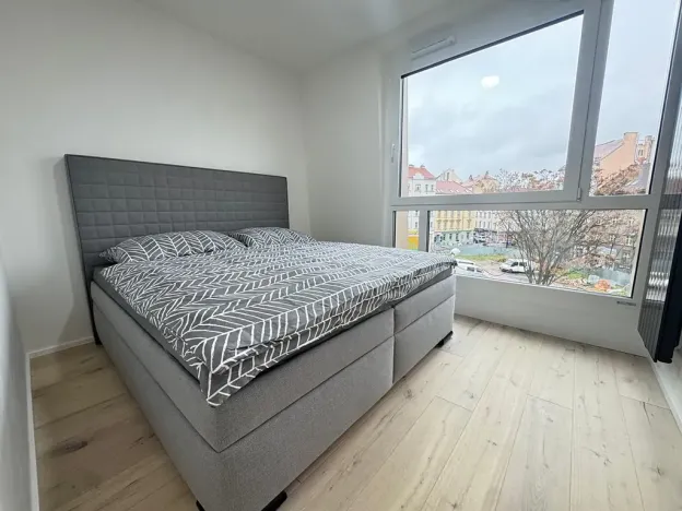 Pronájem bytu 2+kk, Praha - Vršovice, Krymská, 45 m2