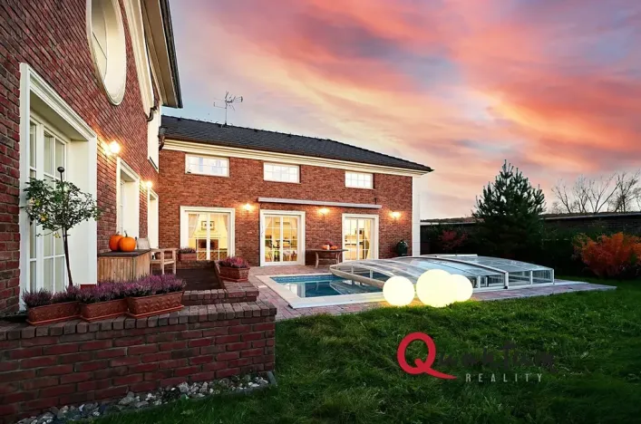 Prodej rodinného domu, Praha - Horní Počernice, Na Myšině, 327 m2