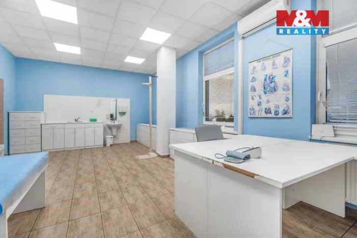 Pronájem obchodního prostoru, Ústí nad Labem - Severní Terasa, Šrámkova, 32 m2