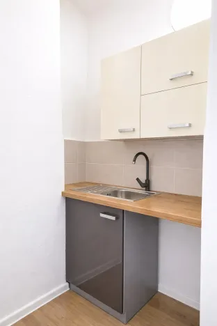 Pronájem bytu 2+kk, Jirkov, Nerudova, 21 m2