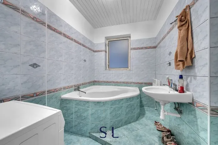 Prodej komerční nemovitosti, Železný Brod, 2098 m2