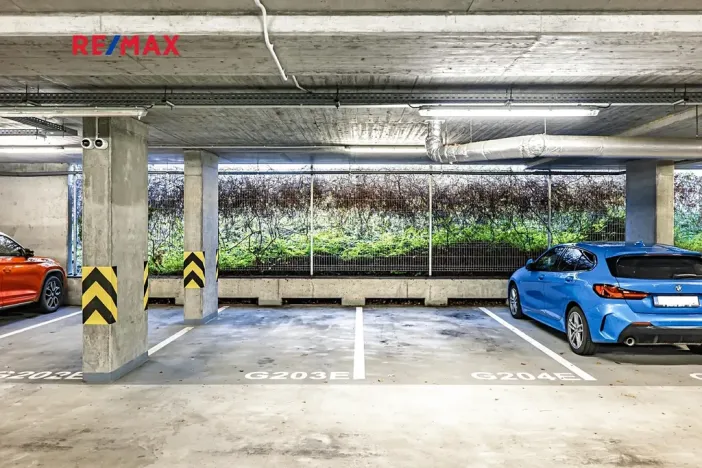 Pronájem bytu 1+kk, Praha - Horní Měcholupy, Padovská, 35 m2