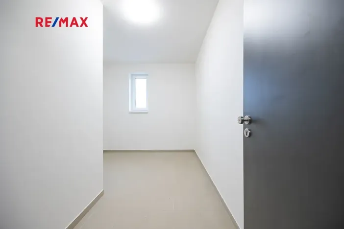 Pronájem bytu 1+kk, Hořovice, Pšeničná, 32 m2