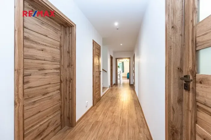 Prodej rodinného domu, Mnichovice, Myšlínská, 202 m2