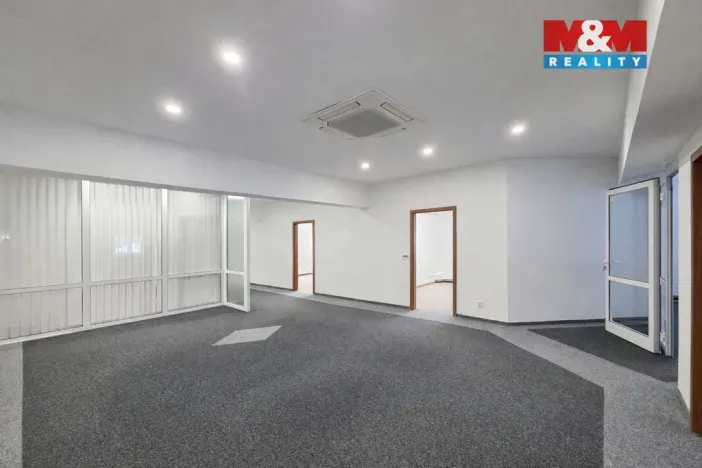 Pronájem kanceláře, Karlovy Vary - Rybáře, Sedlecká, 374 m2