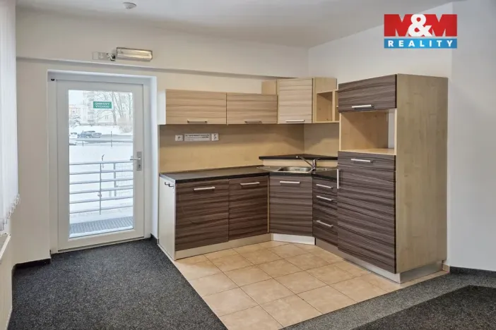 Pronájem kanceláře, Karlovy Vary - Rybáře, Sedlecká, 374 m2