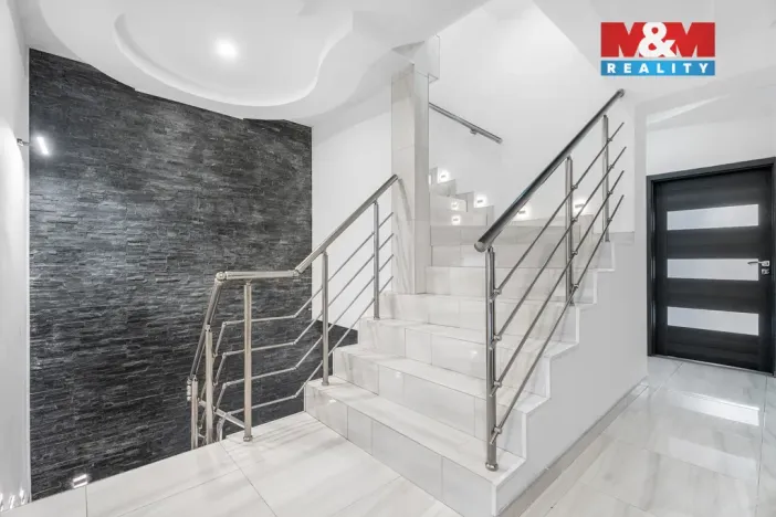 Prodej rodinného domu, Ústí nad Labem - Všebořice, 5. května, 315 m2