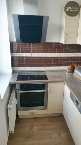 Prodej bytu 3+kk, Milovice, Topolová, 65 m2